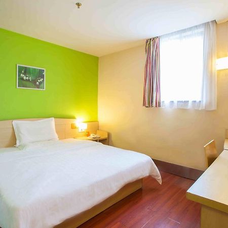 7Days Inn Foshan Zumiao Baihua Plaza Szoba fotó