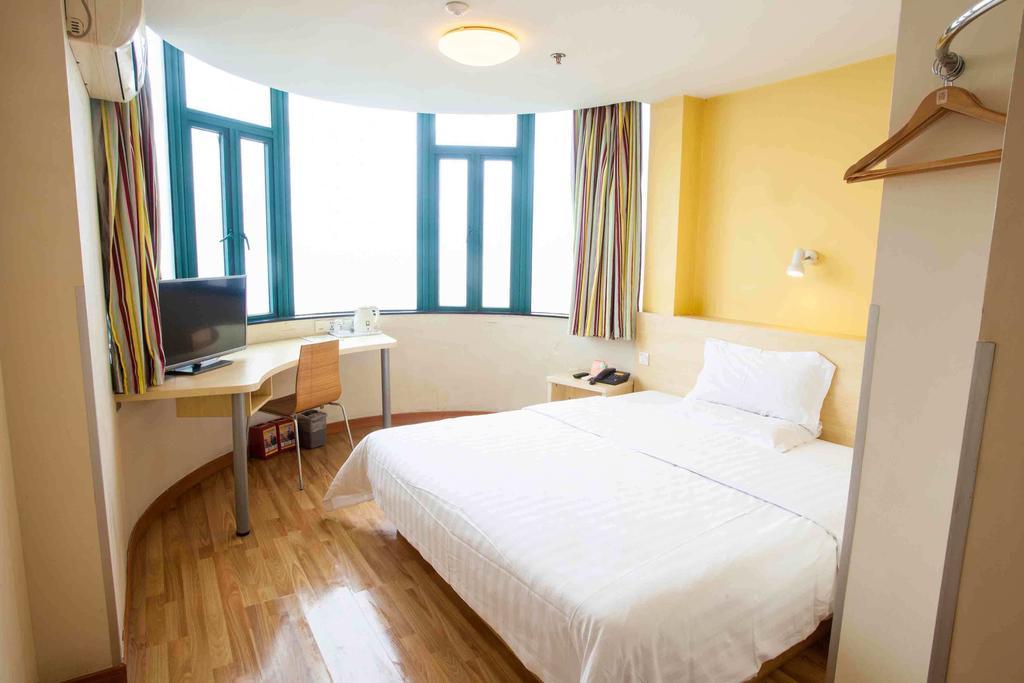 7Days Inn Foshan Zumiao Baihua Plaza Szoba fotó