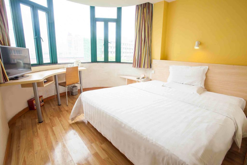 7Days Inn Foshan Zumiao Baihua Plaza Szoba fotó