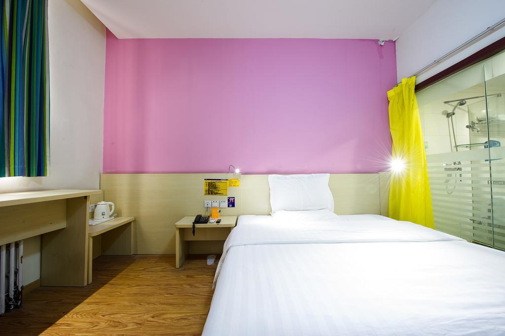 7Days Inn Foshan Zumiao Baihua Plaza Szoba fotó
